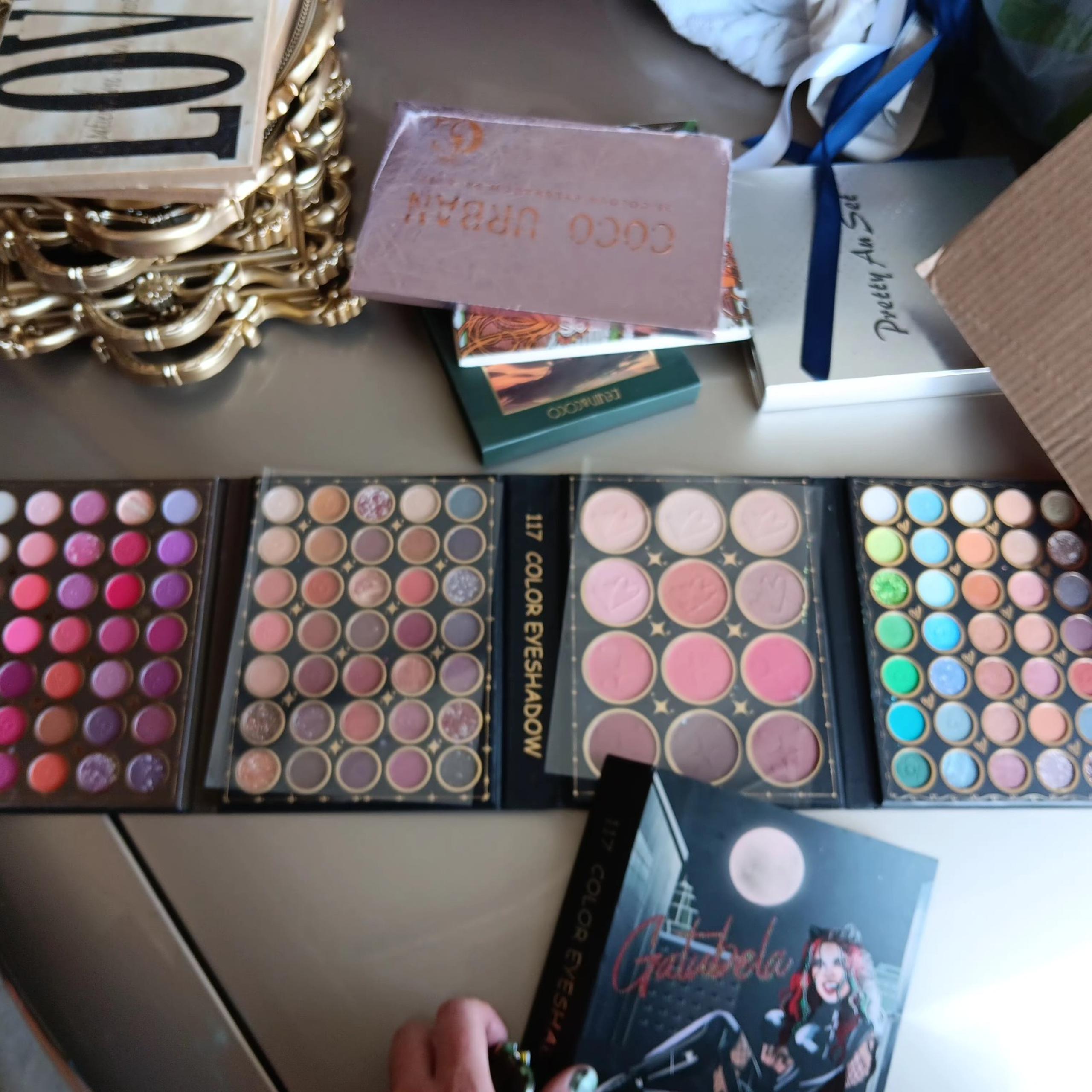 Makeup pallets.(3) large fold pallets$23 each, (3)small square pallets $10 each
