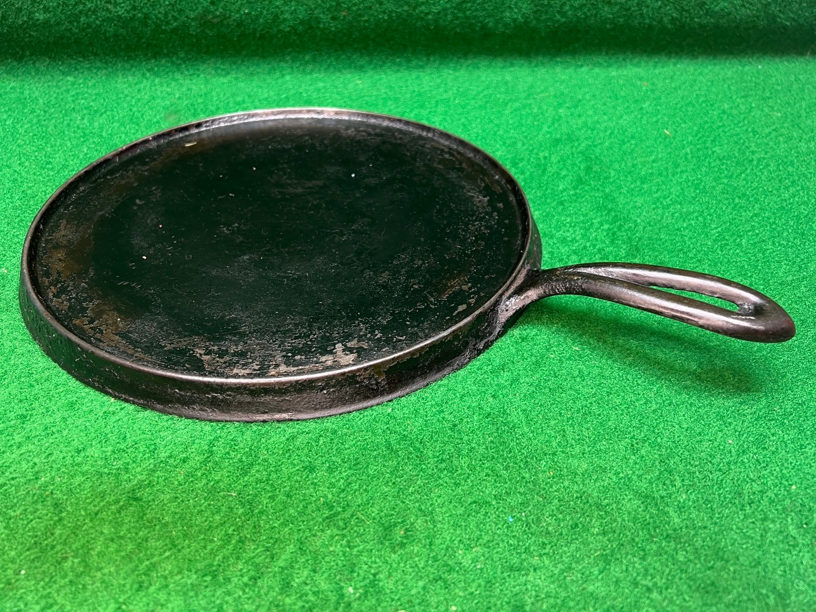 Hard to FindCast Iron Antique Favorite Piqua Ware #9 Early Block Logo Griddle c