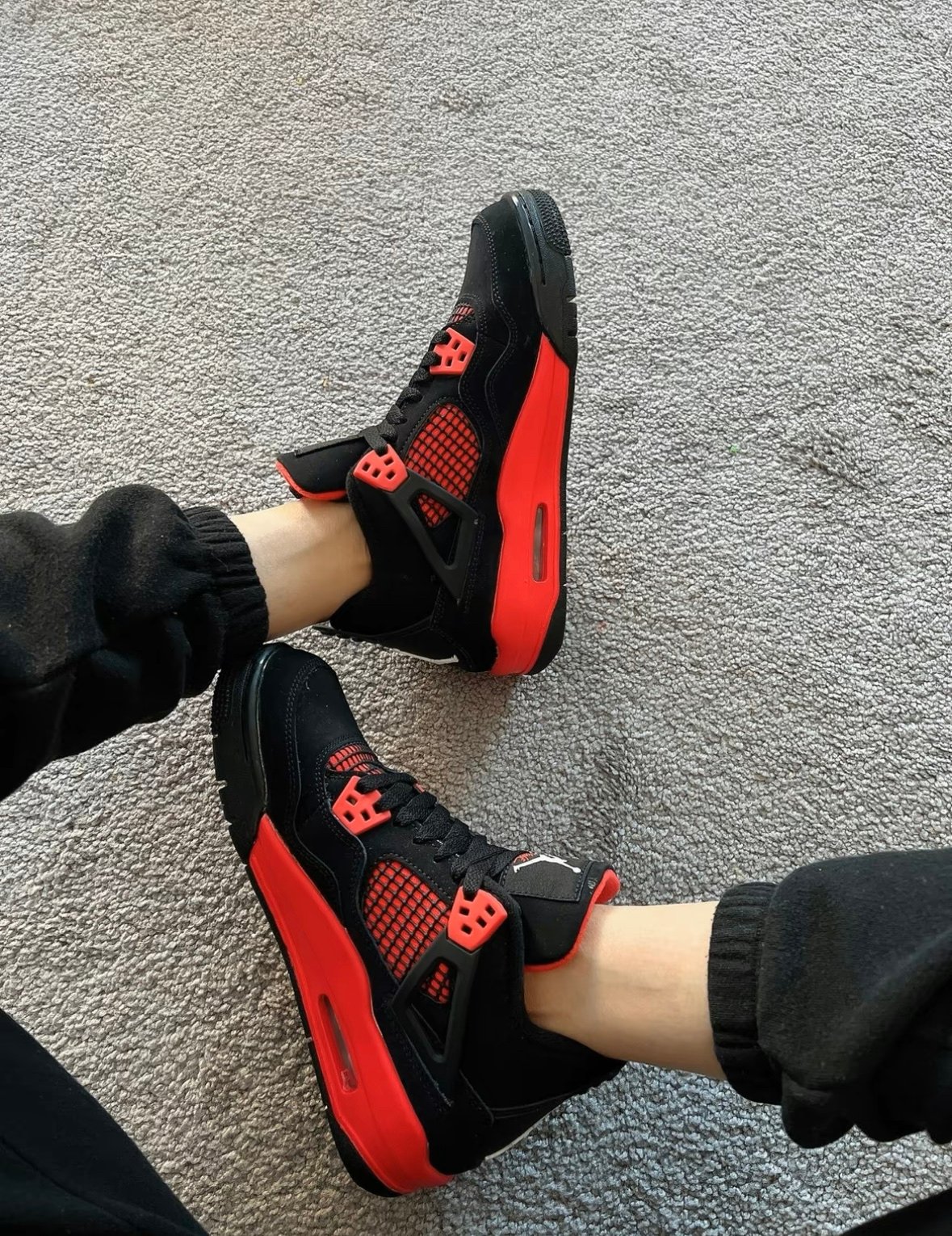 Air Jordan 4 Red thunder