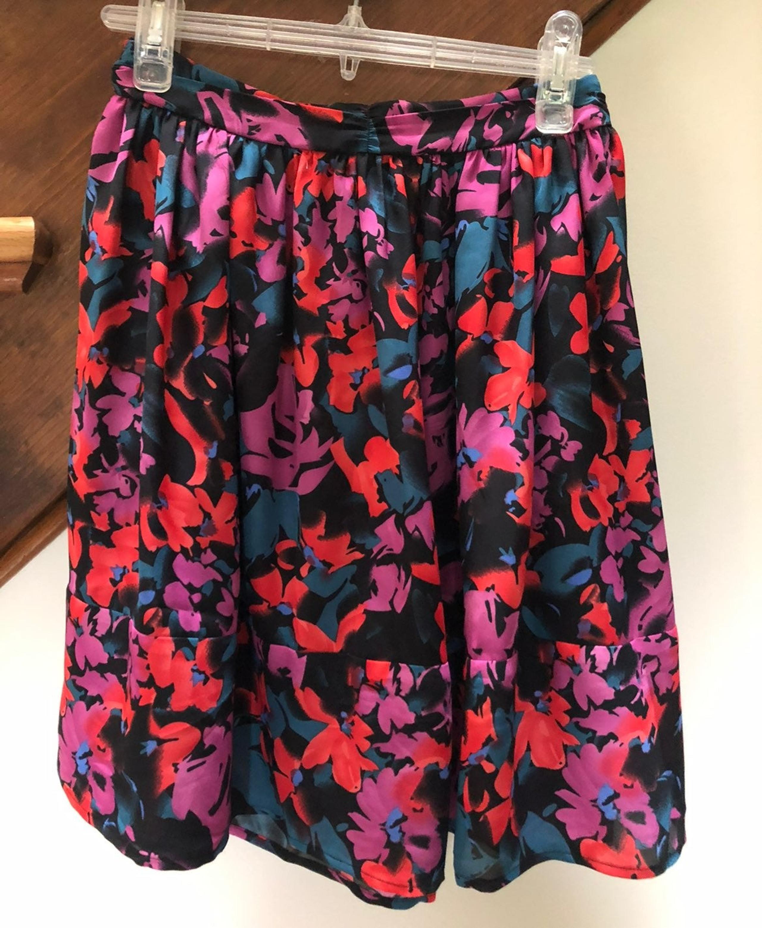 Urban Outfitters Colorful Floral A-line Skirt Size 0