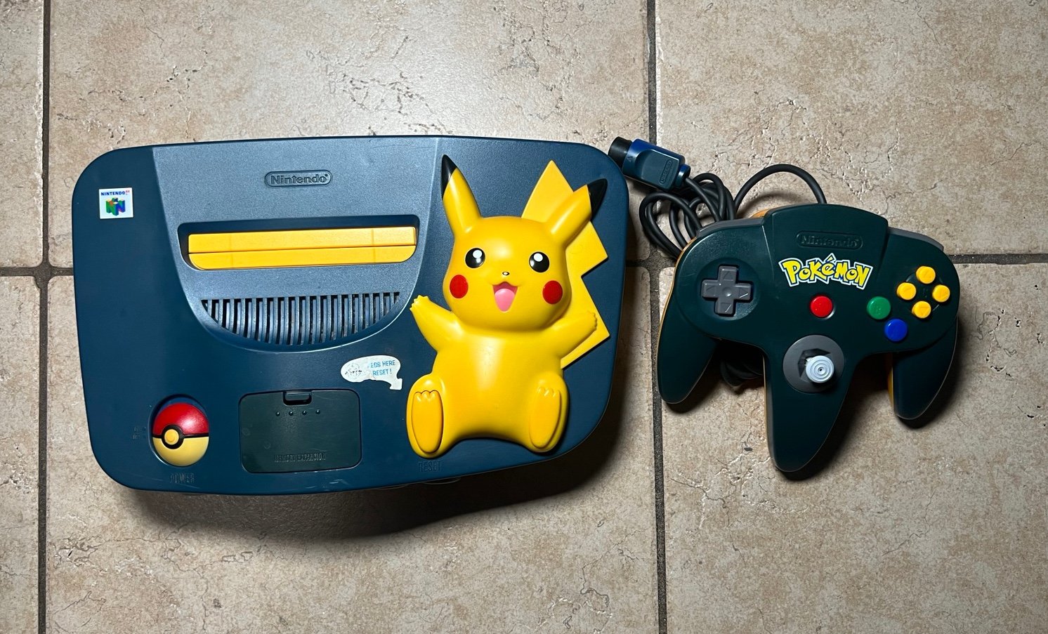 Nintendo 64 Pikachu Edition