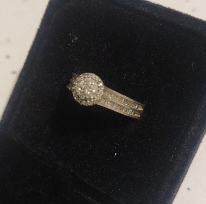 925/18K PEAR SHAPE -DIAMOND CLUSTER WEDDING RING -6.75