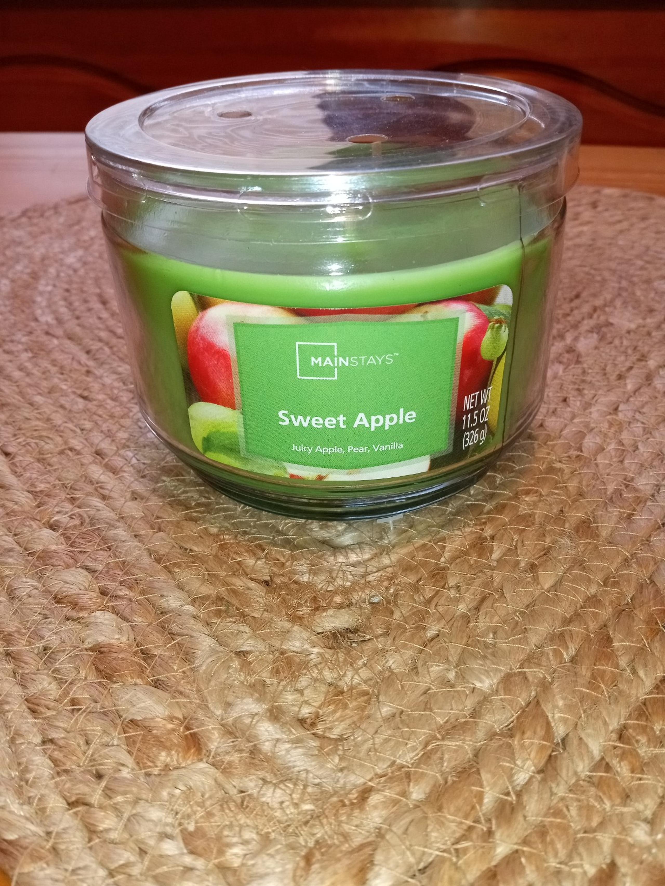 Sweet Apple Candle