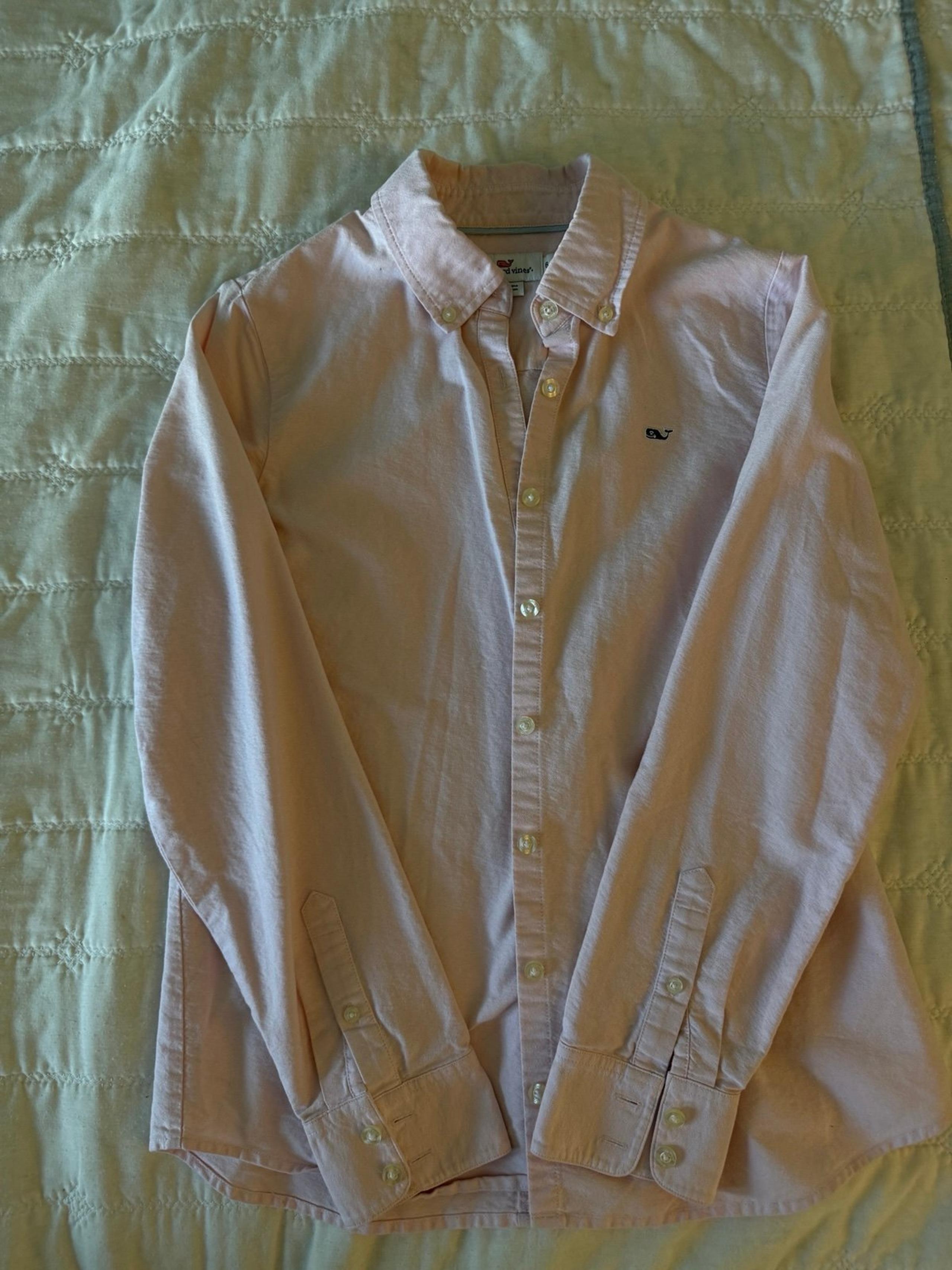 Vineyard Vines Women’s Light Pink Button-Down Long sleeve Shirt