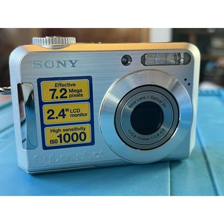 Sony Cyber-shot Dsc-S700 7.2mp Digital Camera Silver