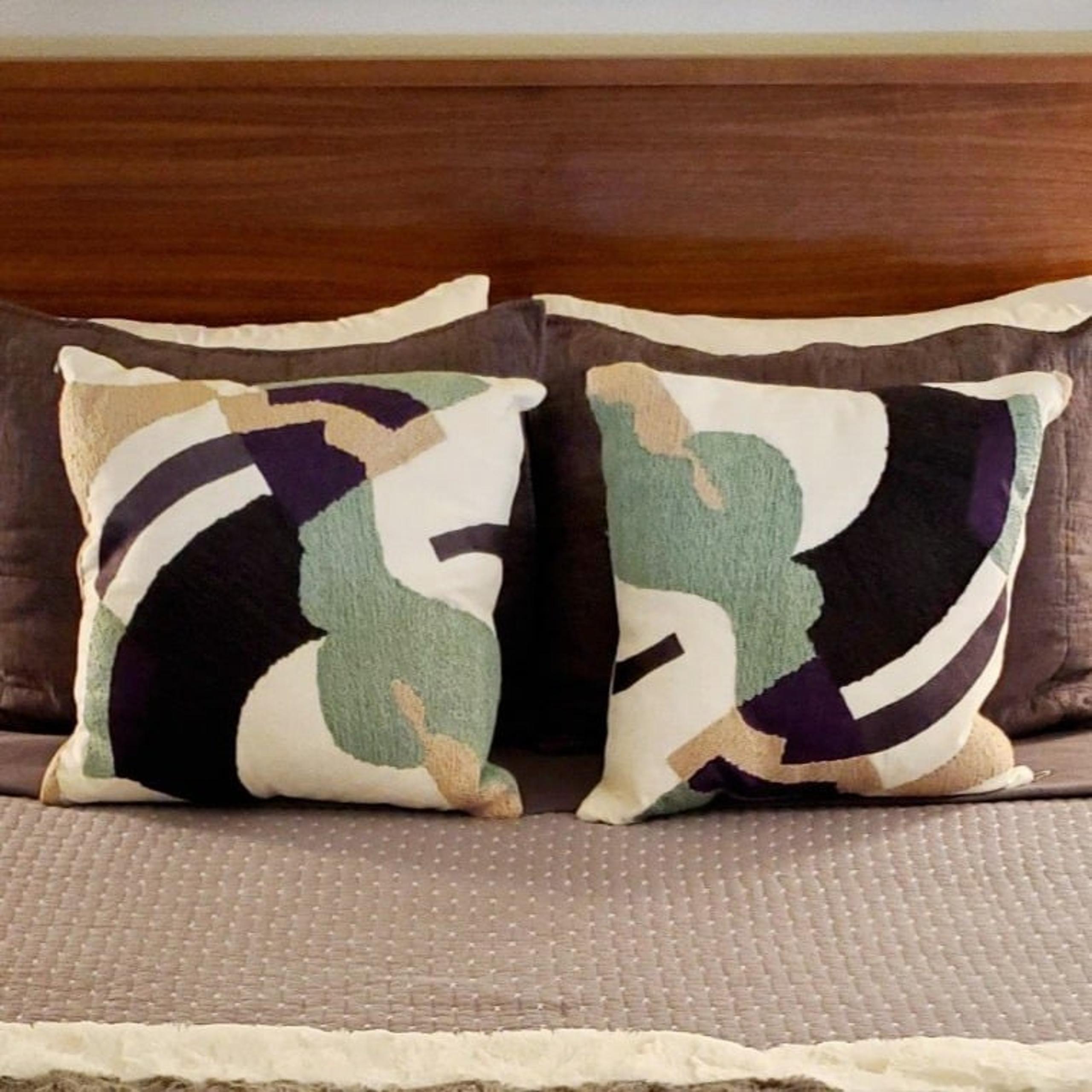 SHIPS FREE! H&M Tufted Throw Pillow Covers -Set of Two (2)