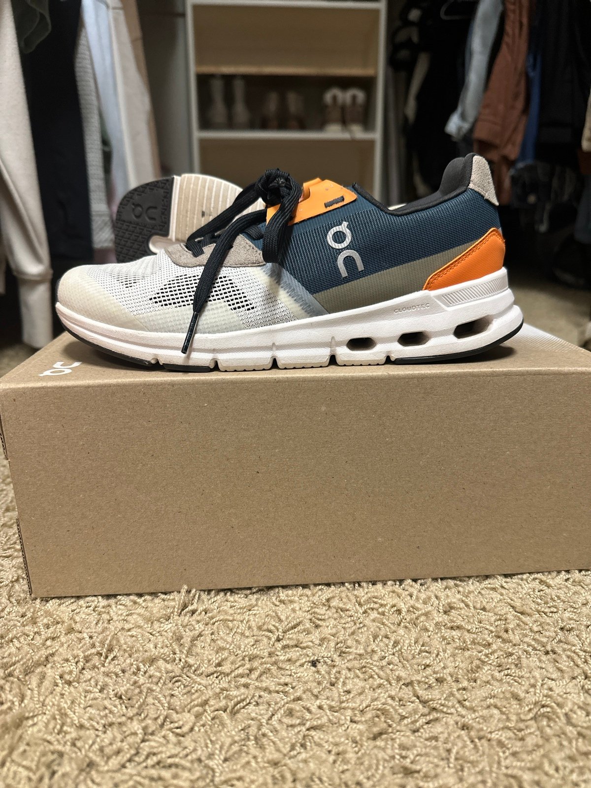 On Cloud Cloudrift - Womans Size 6