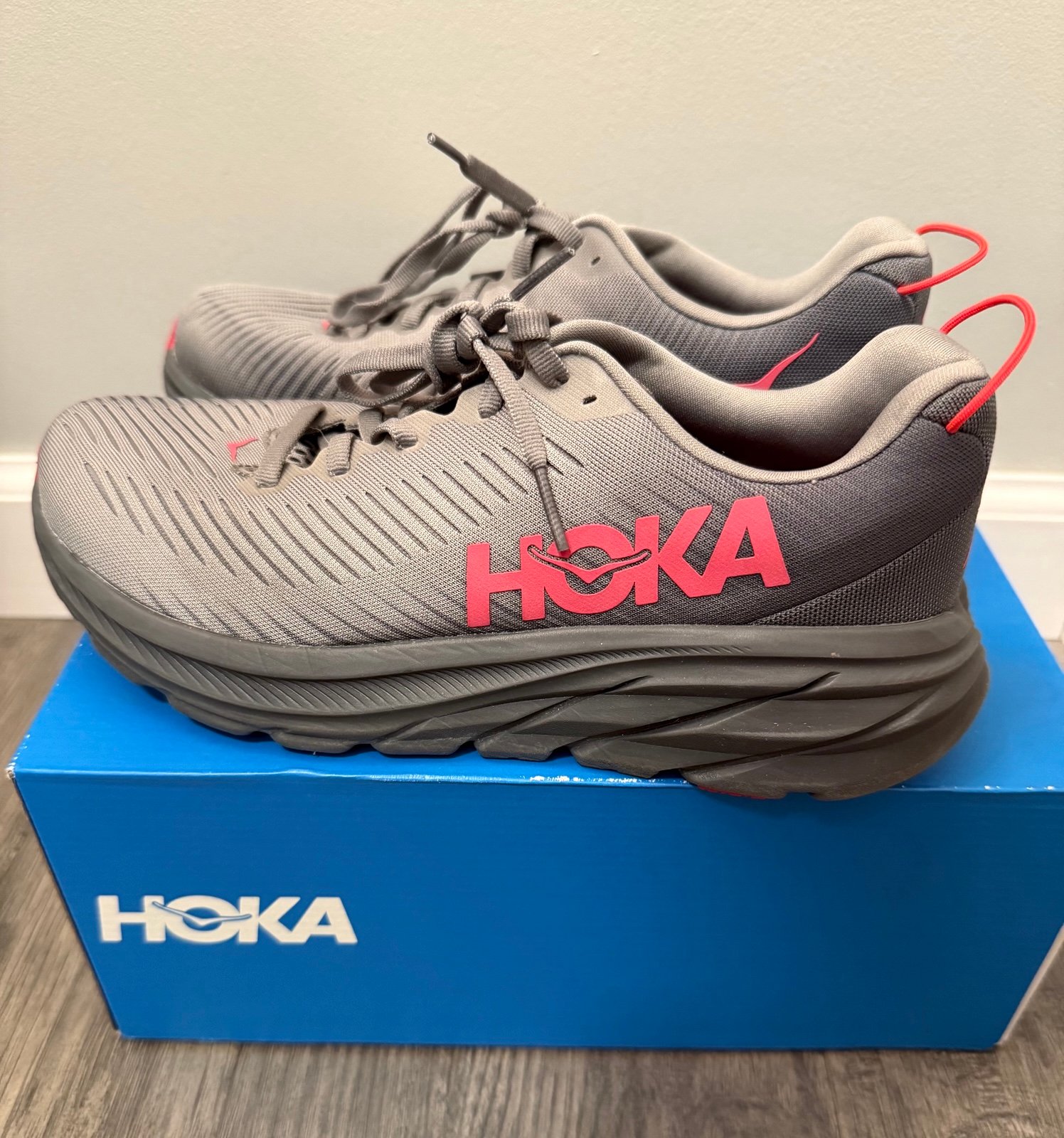 Hoka One One Rincon 3 Womens Size 6B