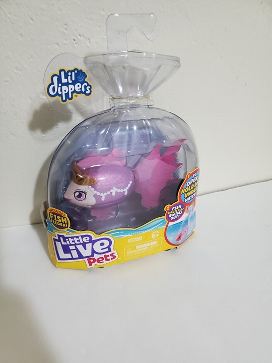 Magical Little Live Pets Lil' Dippers Fish Water Swimming Bath Toy Fish Fee