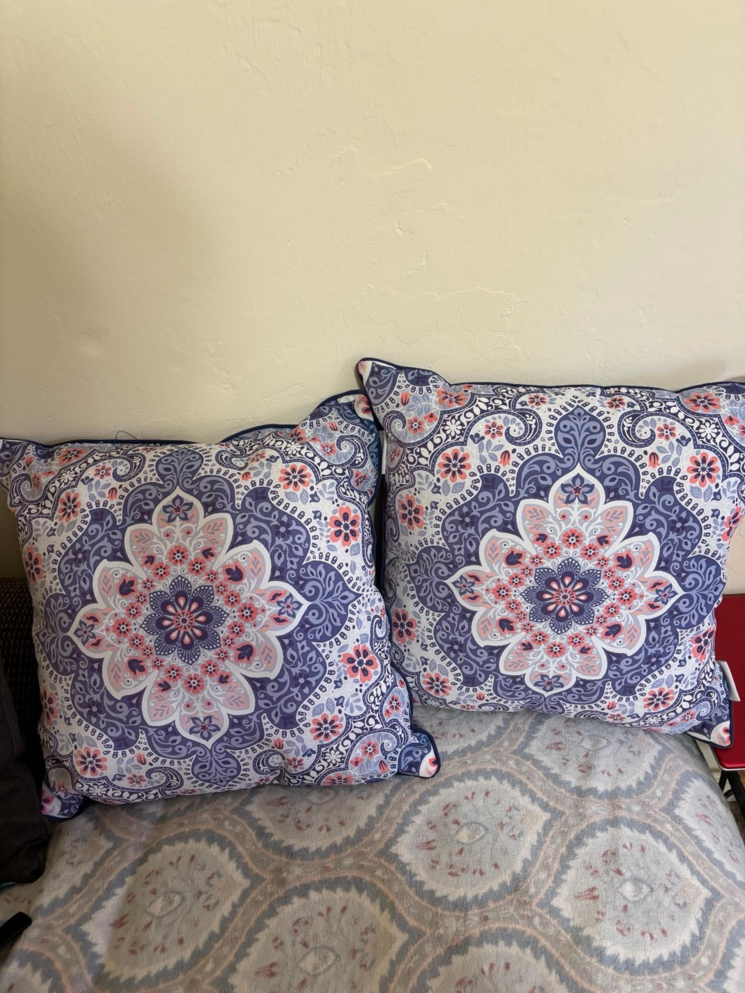 Free shipping Martha Stewart throw pillows