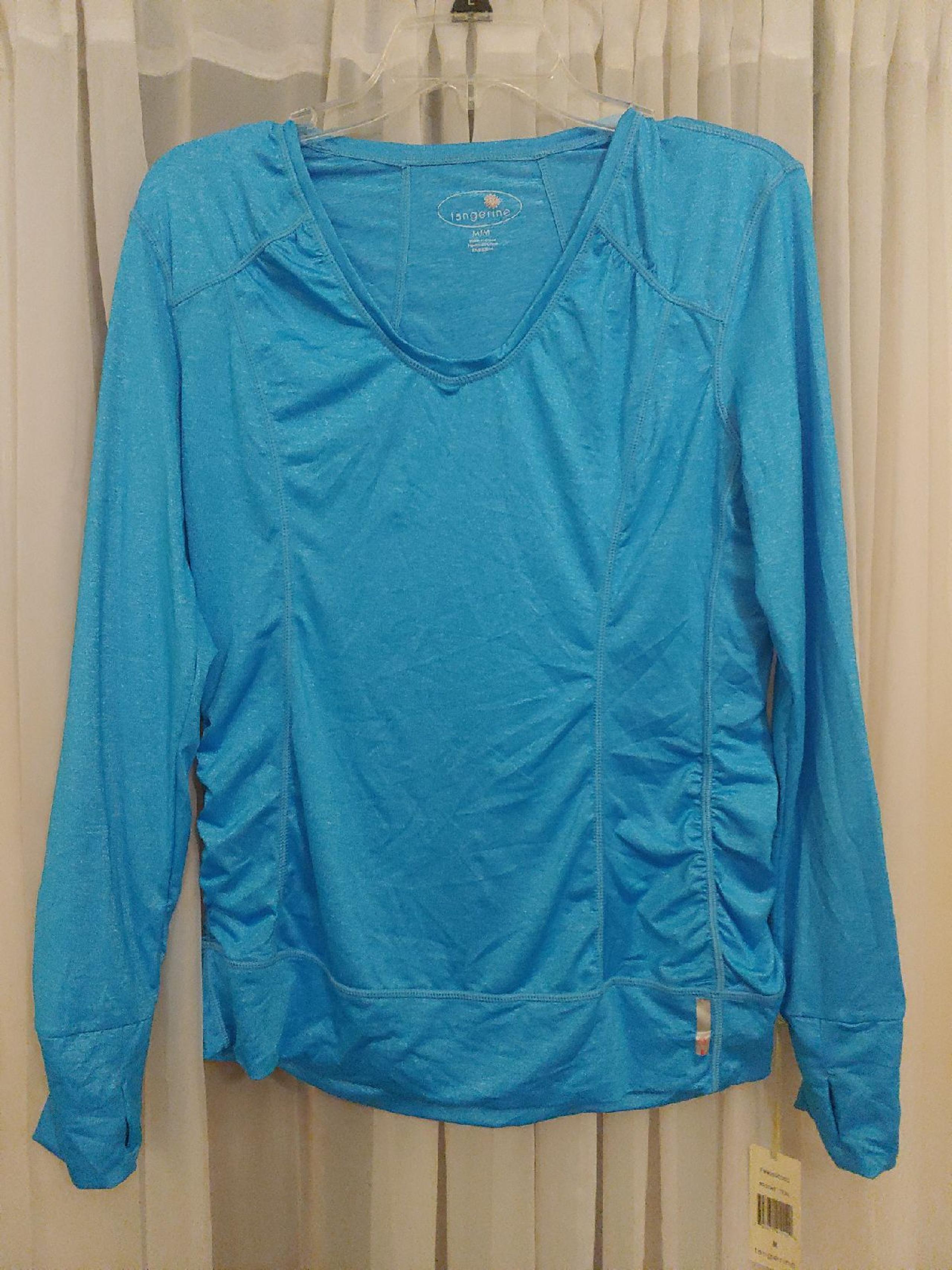 Women's Long Sleeve Work Out Shirt Size Medium