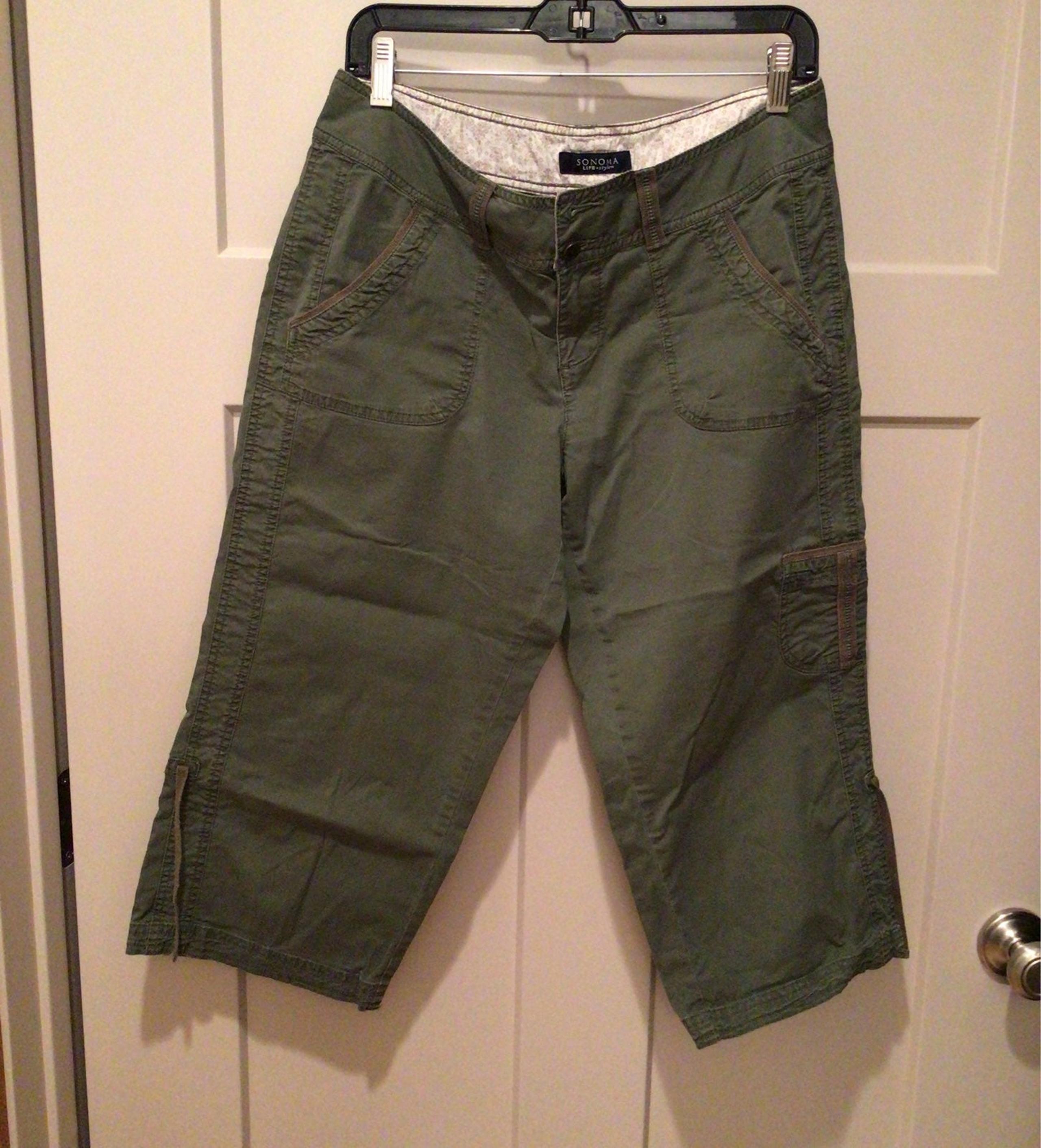 Sonoma Covertsble Capri Cargo Pants