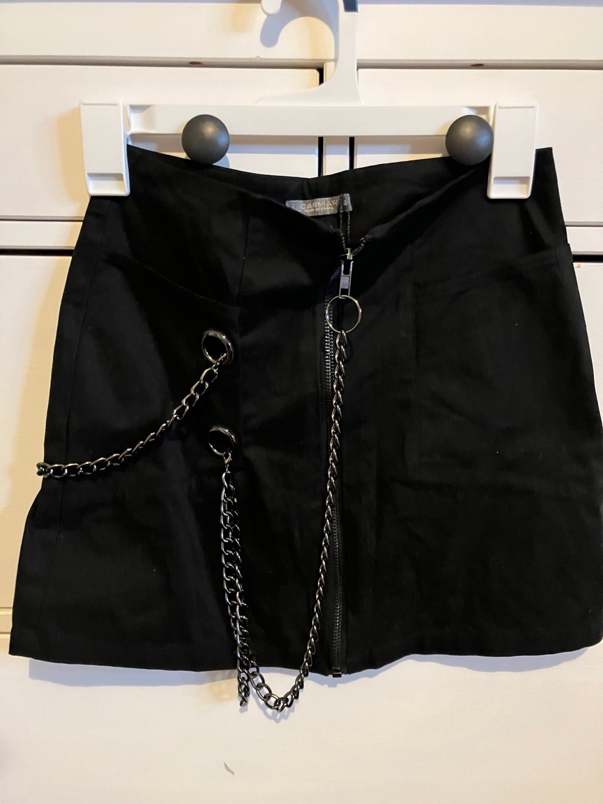 CARMAR Los Angeles Black Skirt NWT