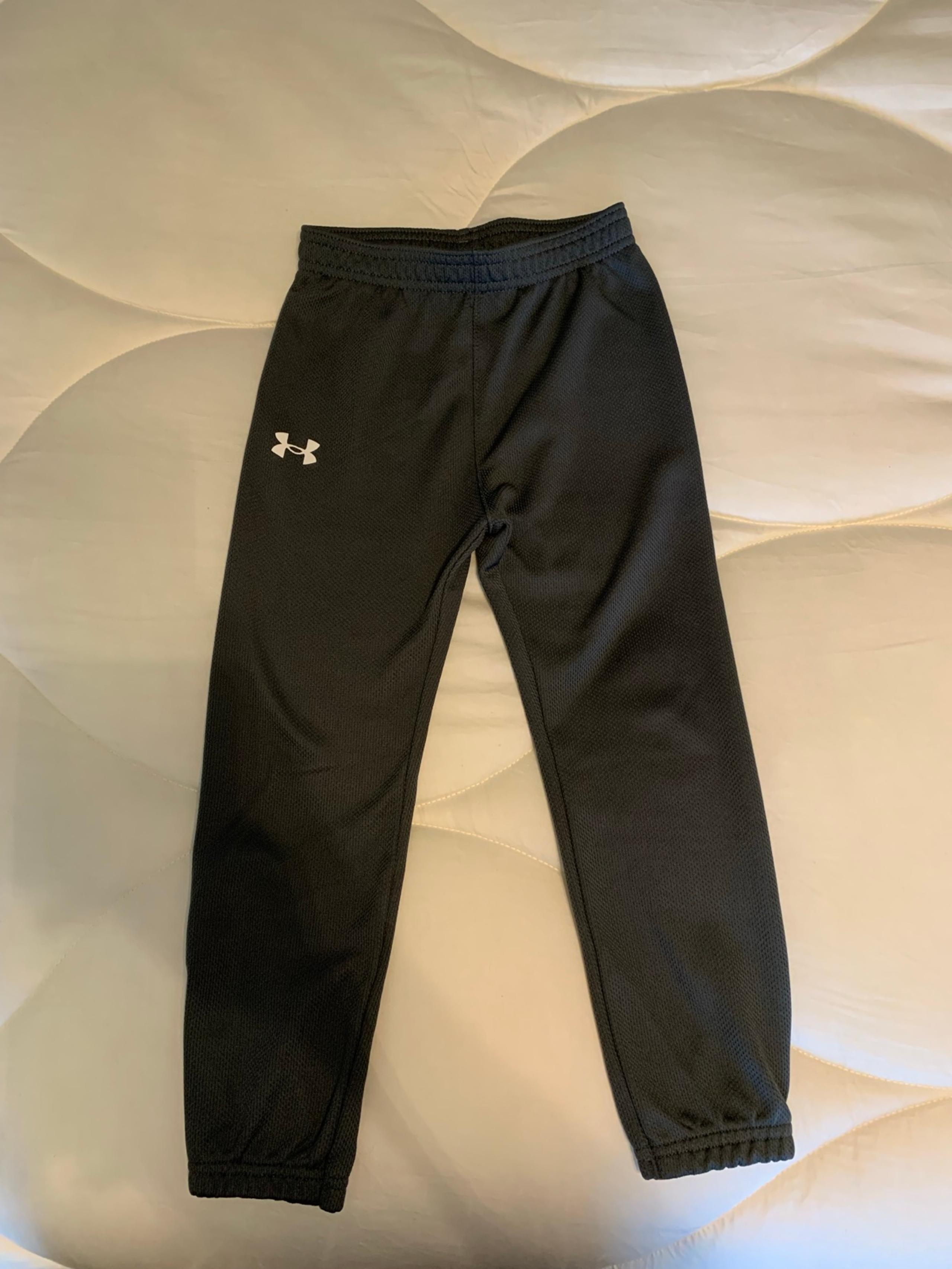 Boys 4T Under Armour Pants