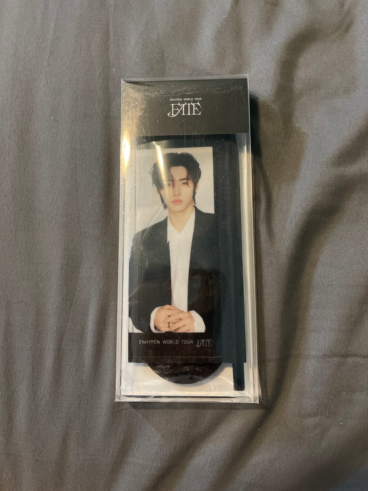 Sunghoon fate merch flag