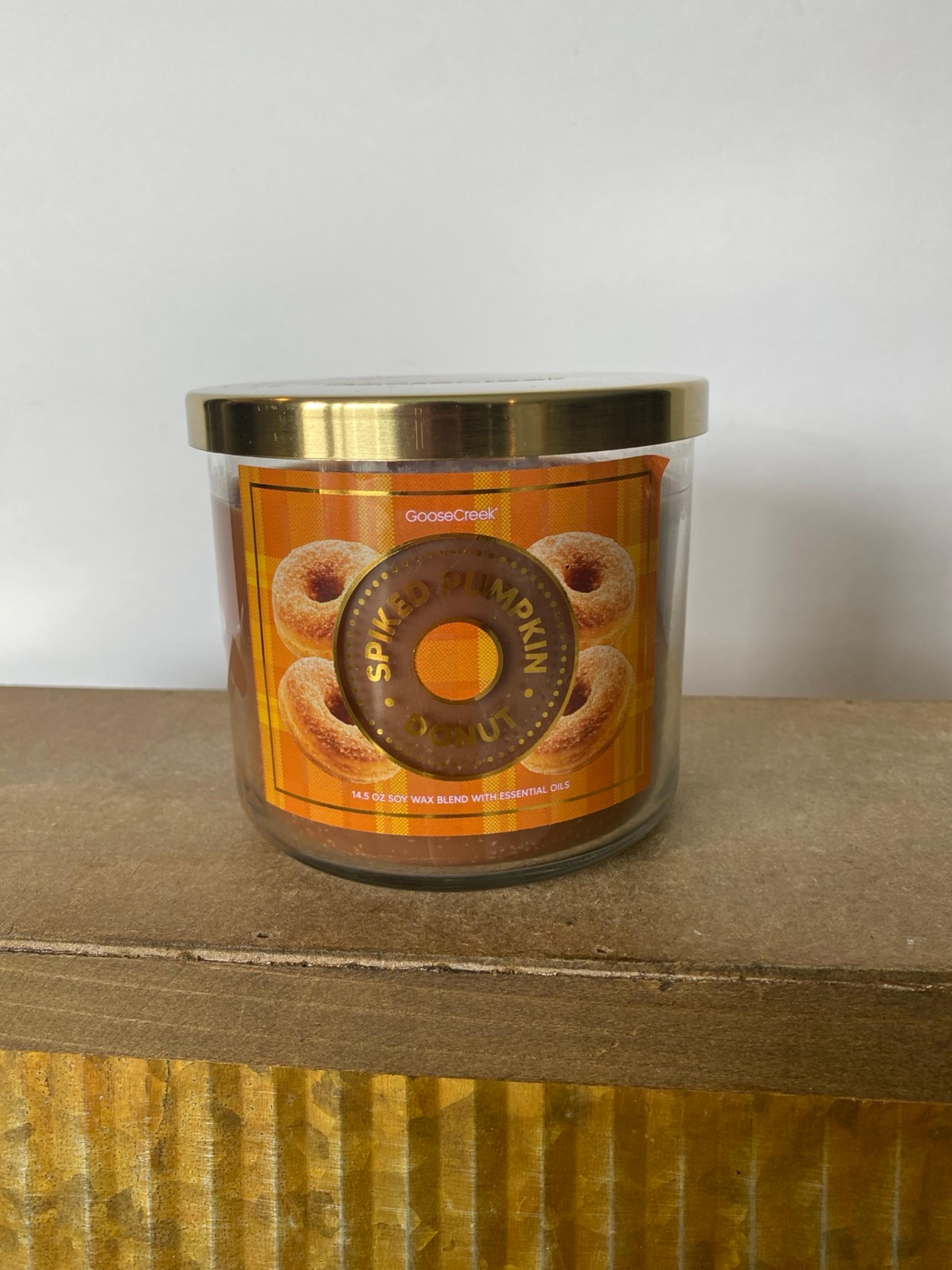 Goose Creek Spiced Pumpkin Donut (Apple, Vanilla) 3 wick Candle w/Essential Oils