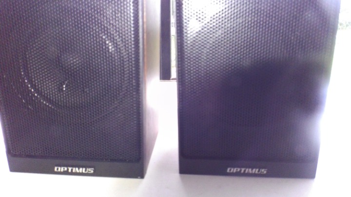 Optimus paired XTS 25 10 W speakers