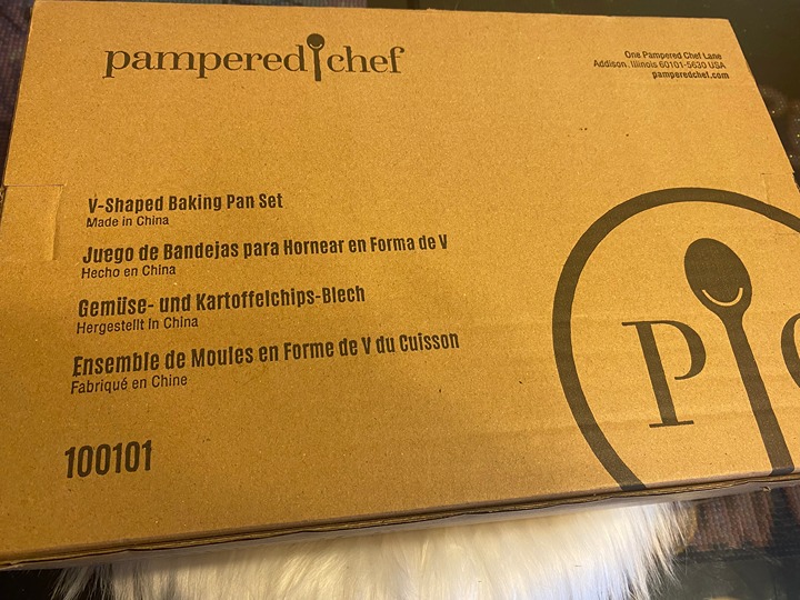V Shaped Baking Pan Set - DISCONTINUED Pampered Chef