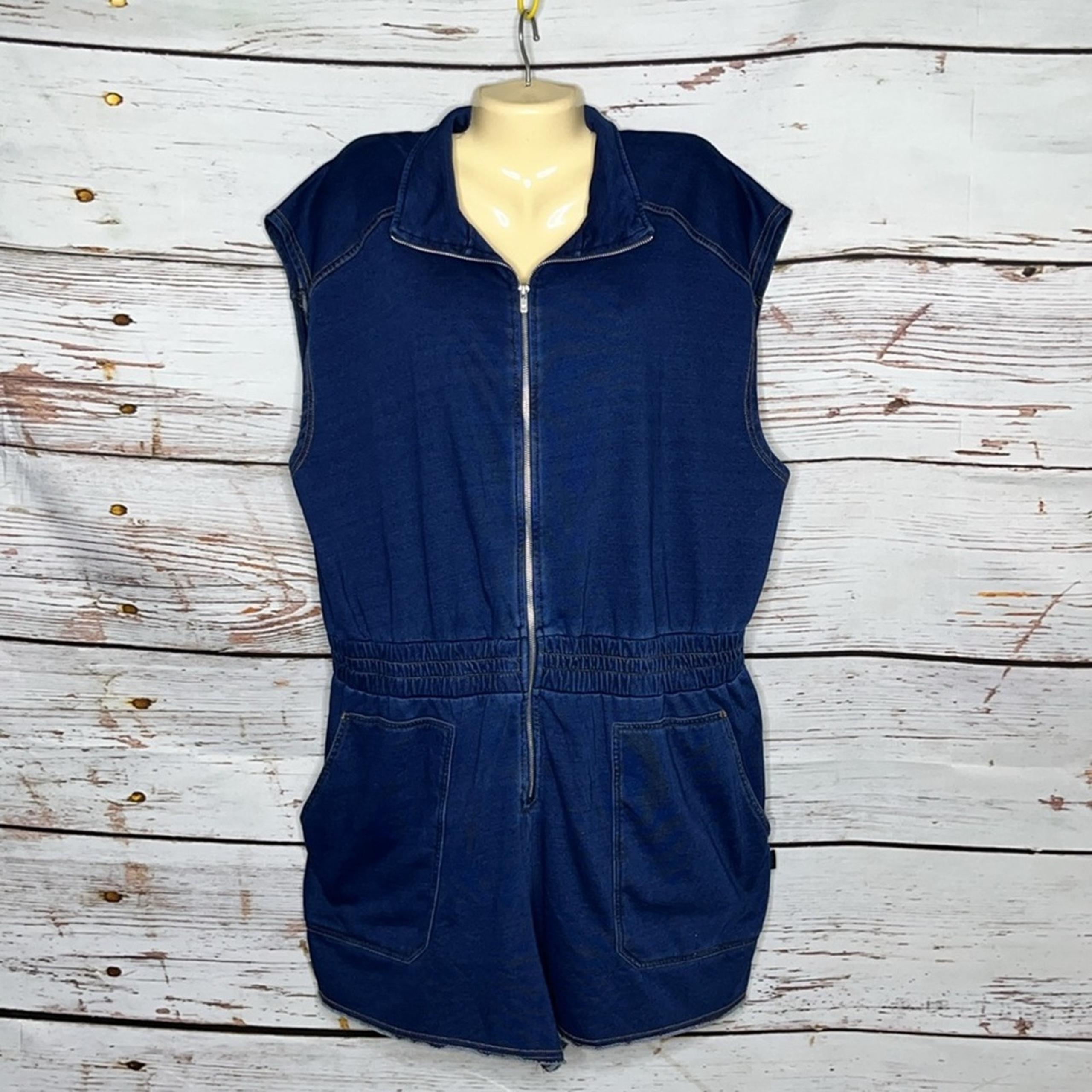 Fabletics XXL/1X Indigo Blue Terry Knit Denim Zip Front One Piece Shorts Romper