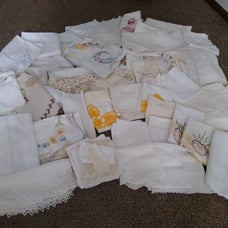 HUGE Vintage Estate lot of linens See de
