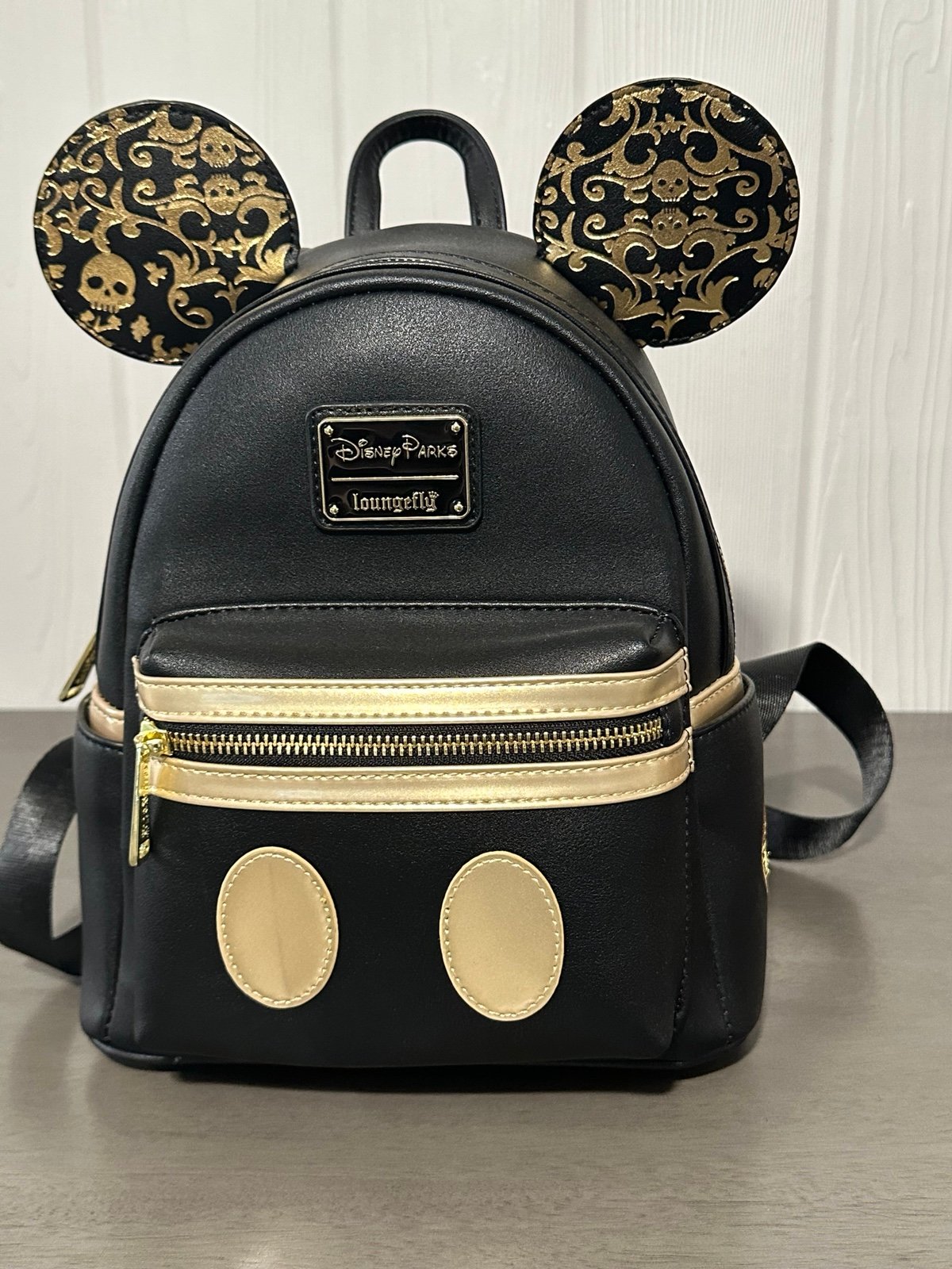 Disney Loungefly MMA Pirates of the Carribbean