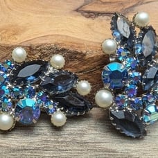 Vintage Rhinestone And Pearl Clip On Earrings