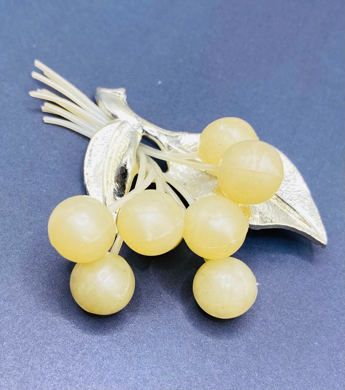 AMAZING RARE Vintage Leaf and Berries Brooch Pin Large 3” Unique Jewelry