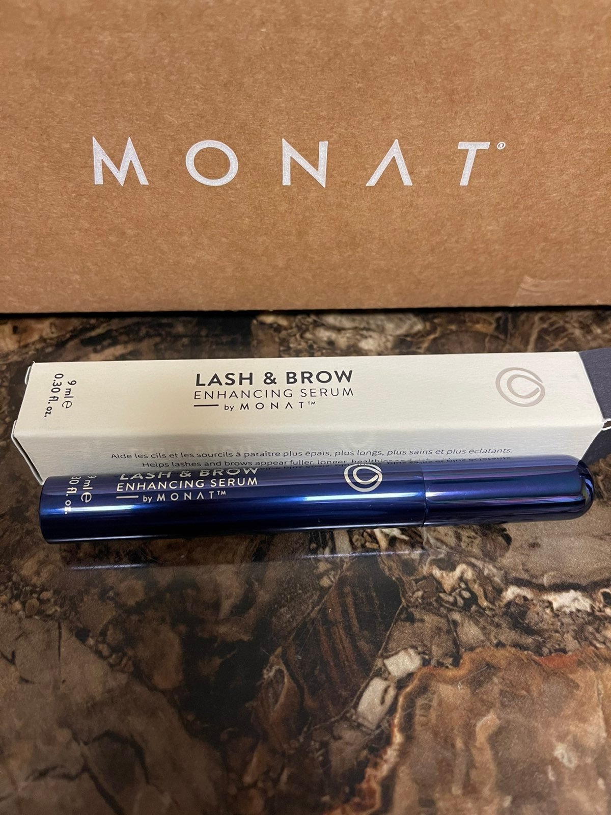 Monat lash enhancement