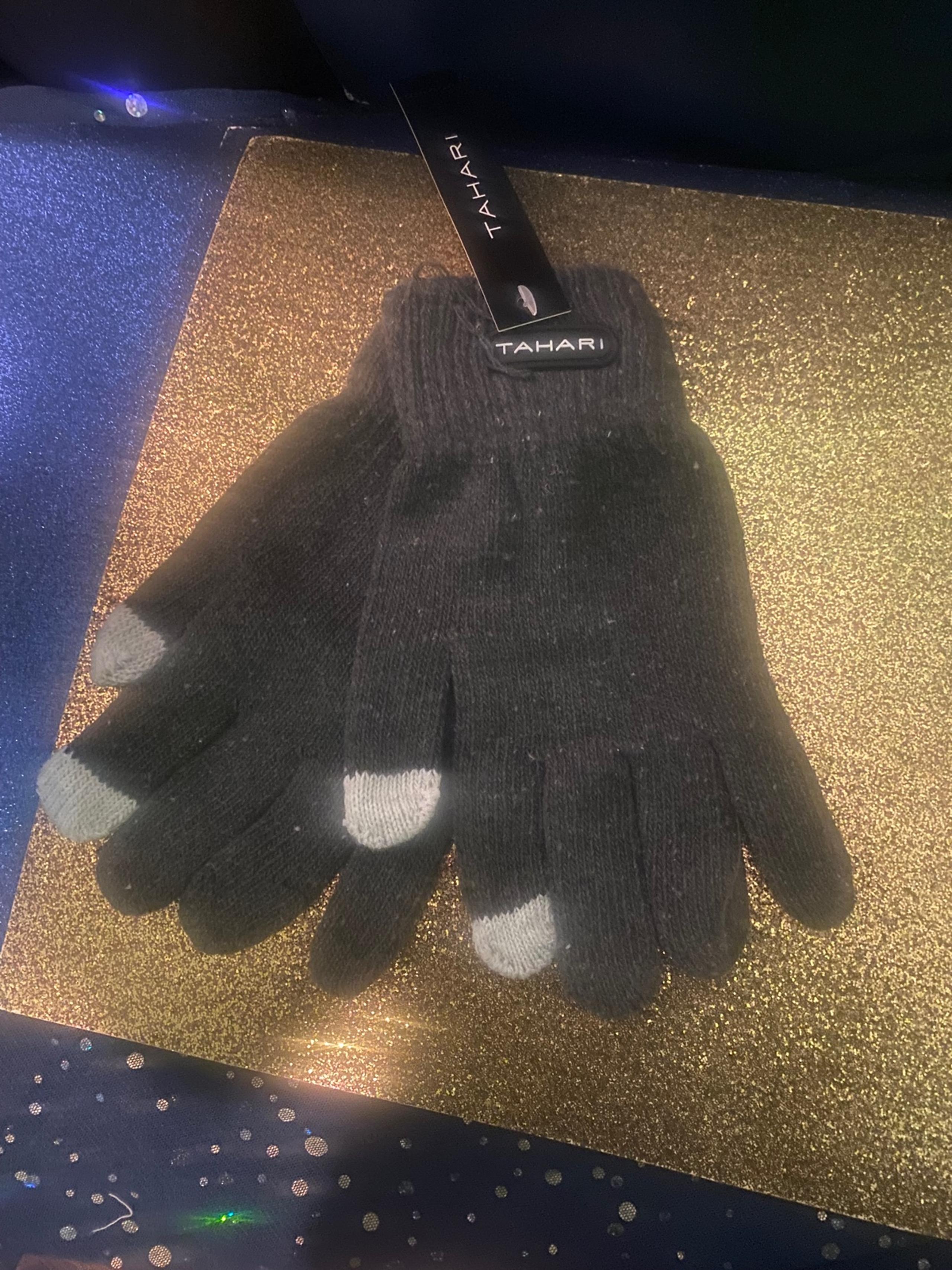 NWT TAHARI DARK GREY COZY WINTER TECH-TOUCH Gloves UNISEX ONE SIZE