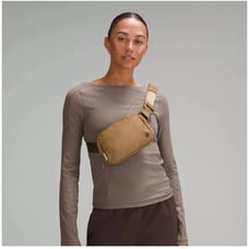 lululemon everywhere belt bag 1l