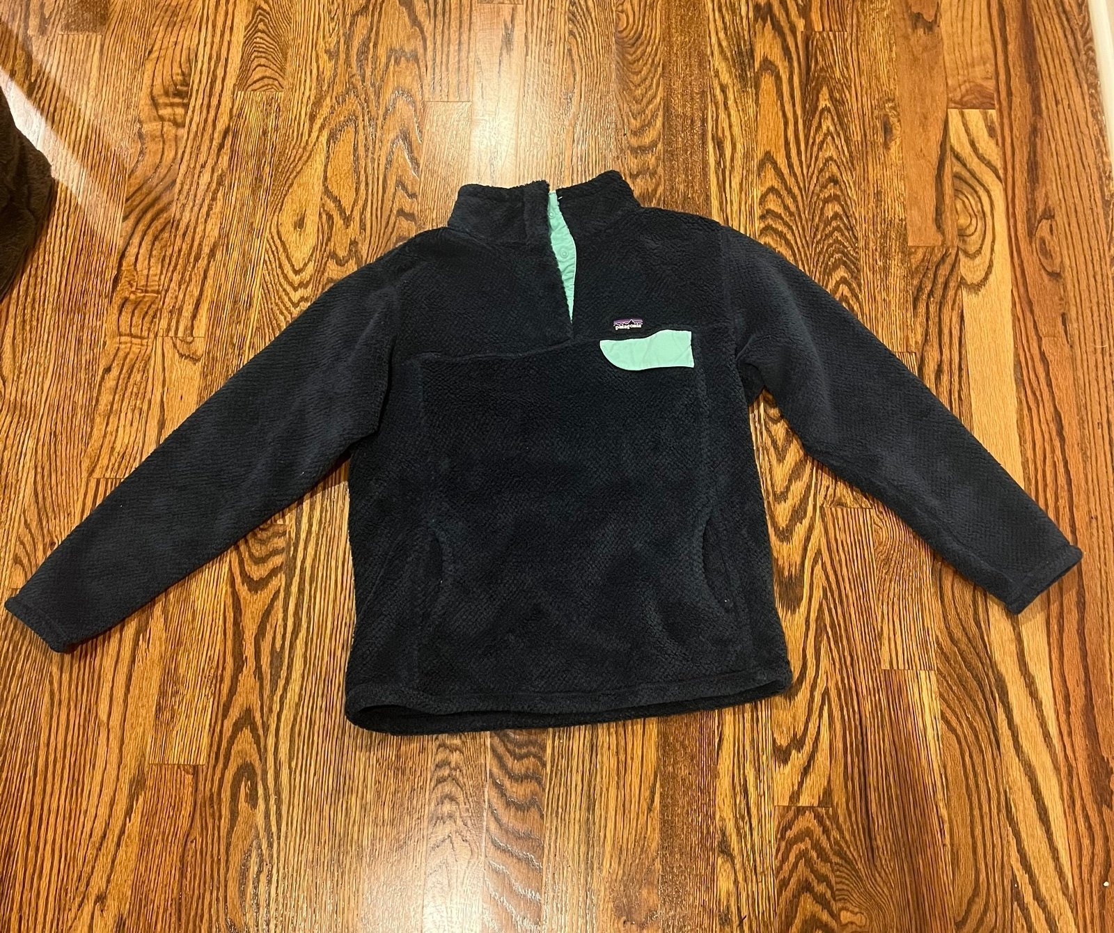 EUC Patagonia Navy blue re-tool fleece pullover / sweatshirt.