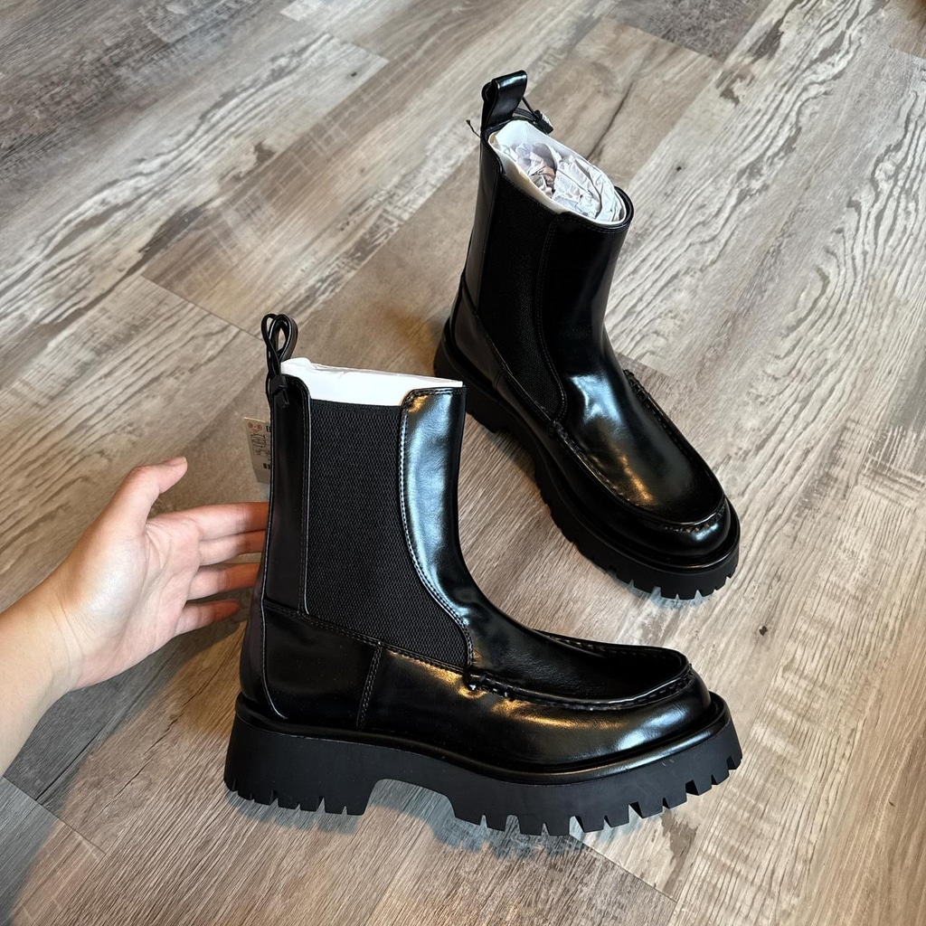 ZARA PLATFORM RUCHED ANKLE BOOTS - Size 8 or 39