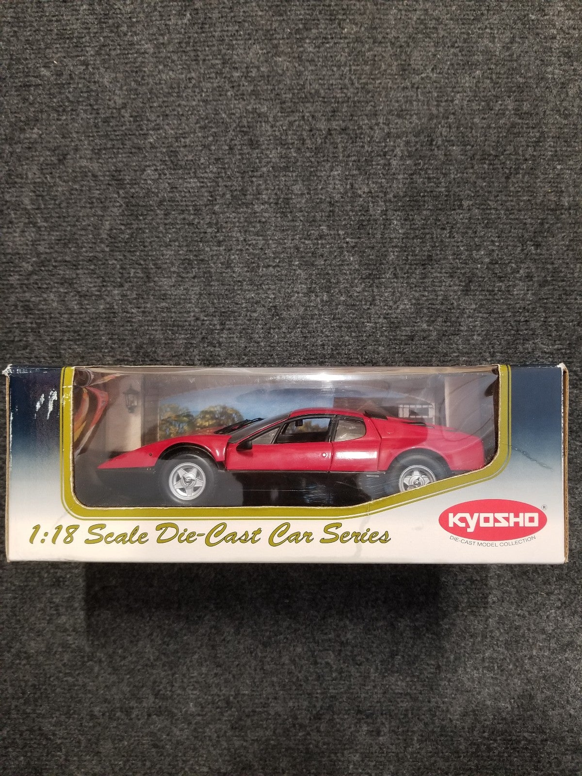 Ferrari 512BB 1/18 scale by kyosho die cast model