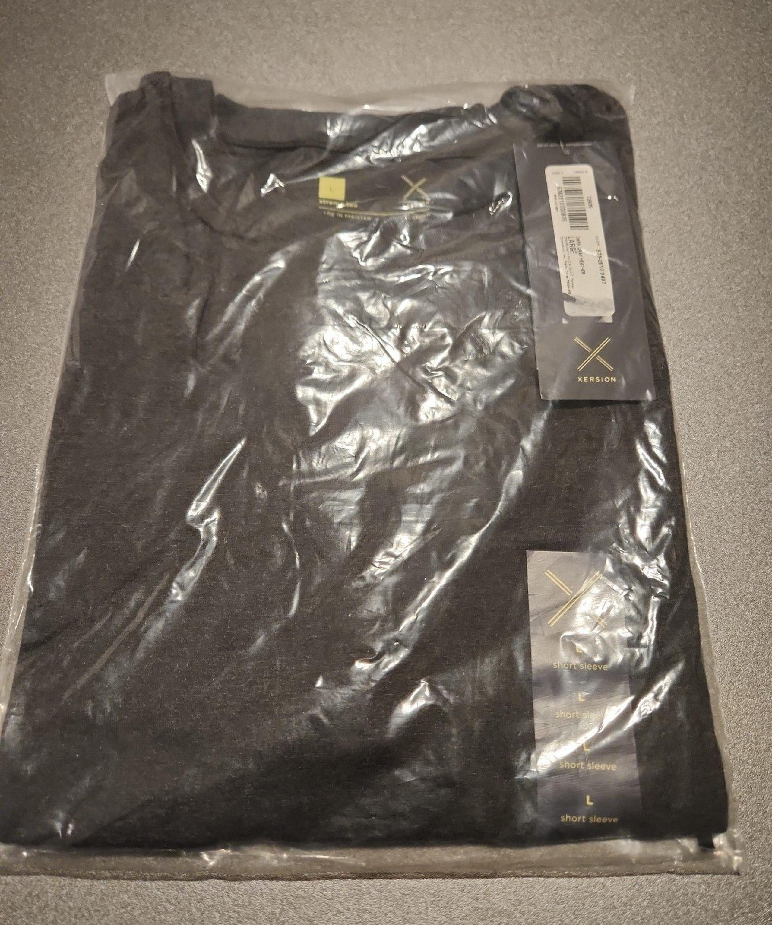 Xersion Men's T-Shirt Size L