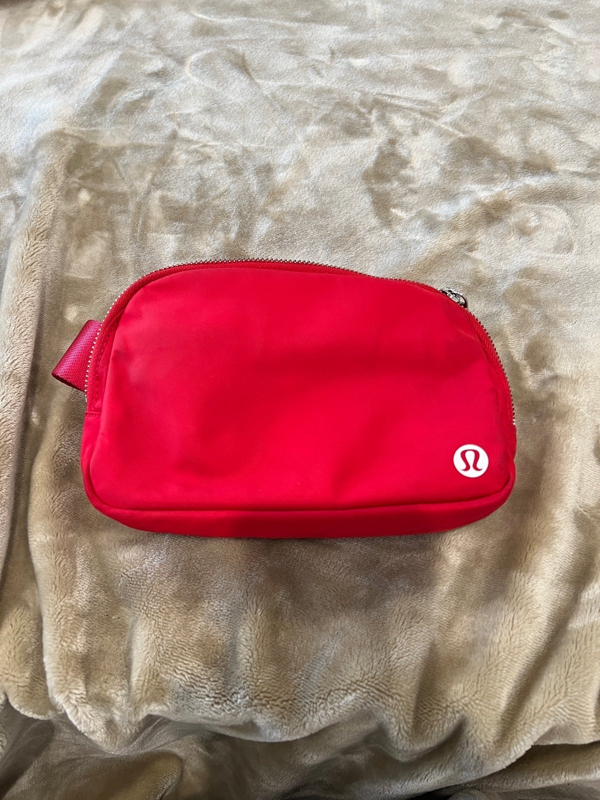 Lululemon everywhere high quality belt bag