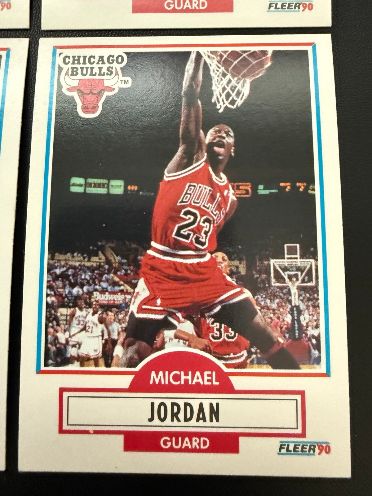4 Michael Jordan 1990 FLEER Rare 'Yellow Dot' Error Card #26