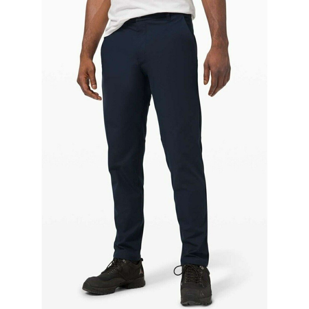 Lululemon Men's Commission Pant Classic Size 32 True Navy