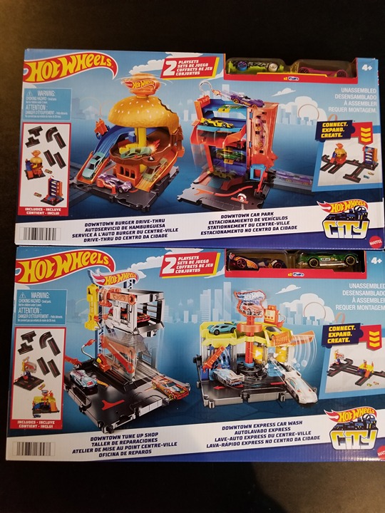Hot Wheels City 4 Playsets Downtown Burger, Car Park, Car Wash, Tune Up Shop New
