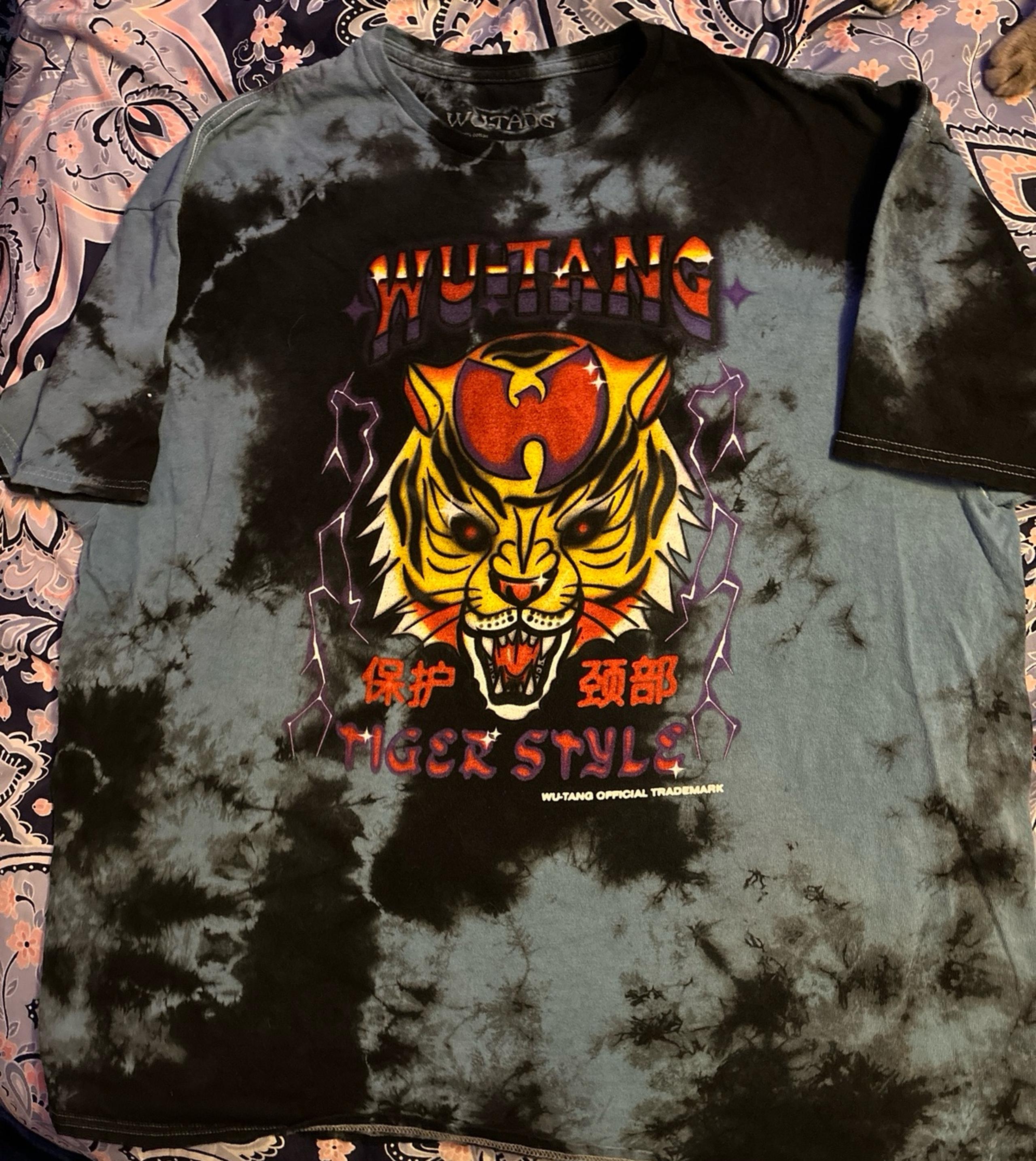 Clan Men’s Blue/Black Tie Dye Tiger Style Tee, L/XL - WU-TANG