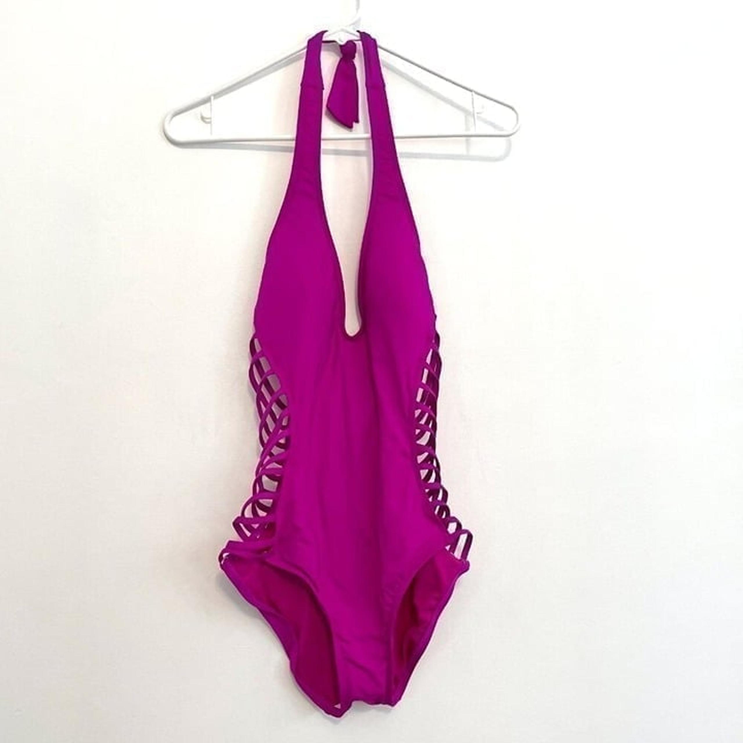 NEW NWT KENNETH COLE NEW YORK Fuchsia Purple Cutout Halter One Piece Swimsuit M
