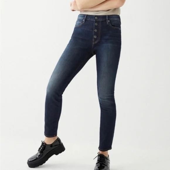 True Religion Halle dark wash 5 Button high rise skinny jeans size 32 12 new!!!