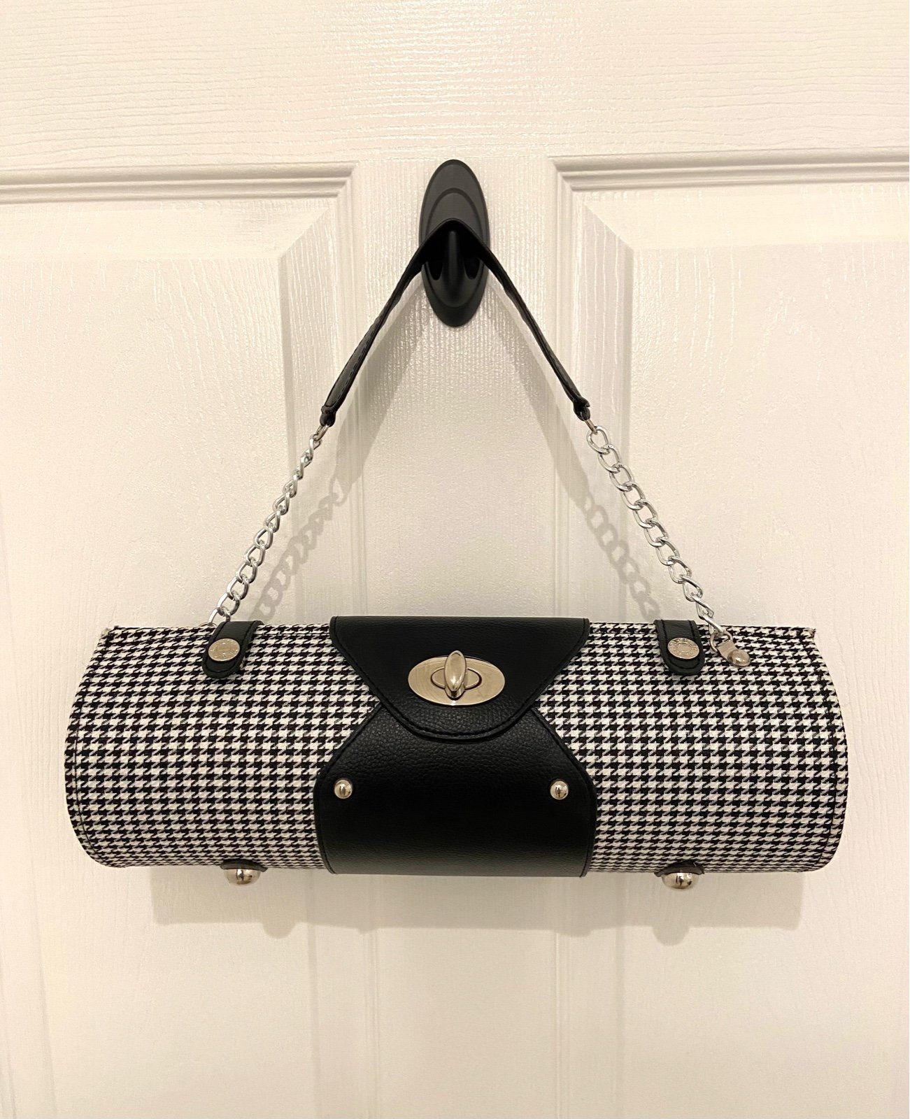 Picnic at Ascot Wine Carrier Clutch Or Evening Cocktail Handbag Houndstooth NF10388 Picnic at Ascot Wine Carrier Clutch Or Evening Cocktail Handbag Houndstooth NF10388