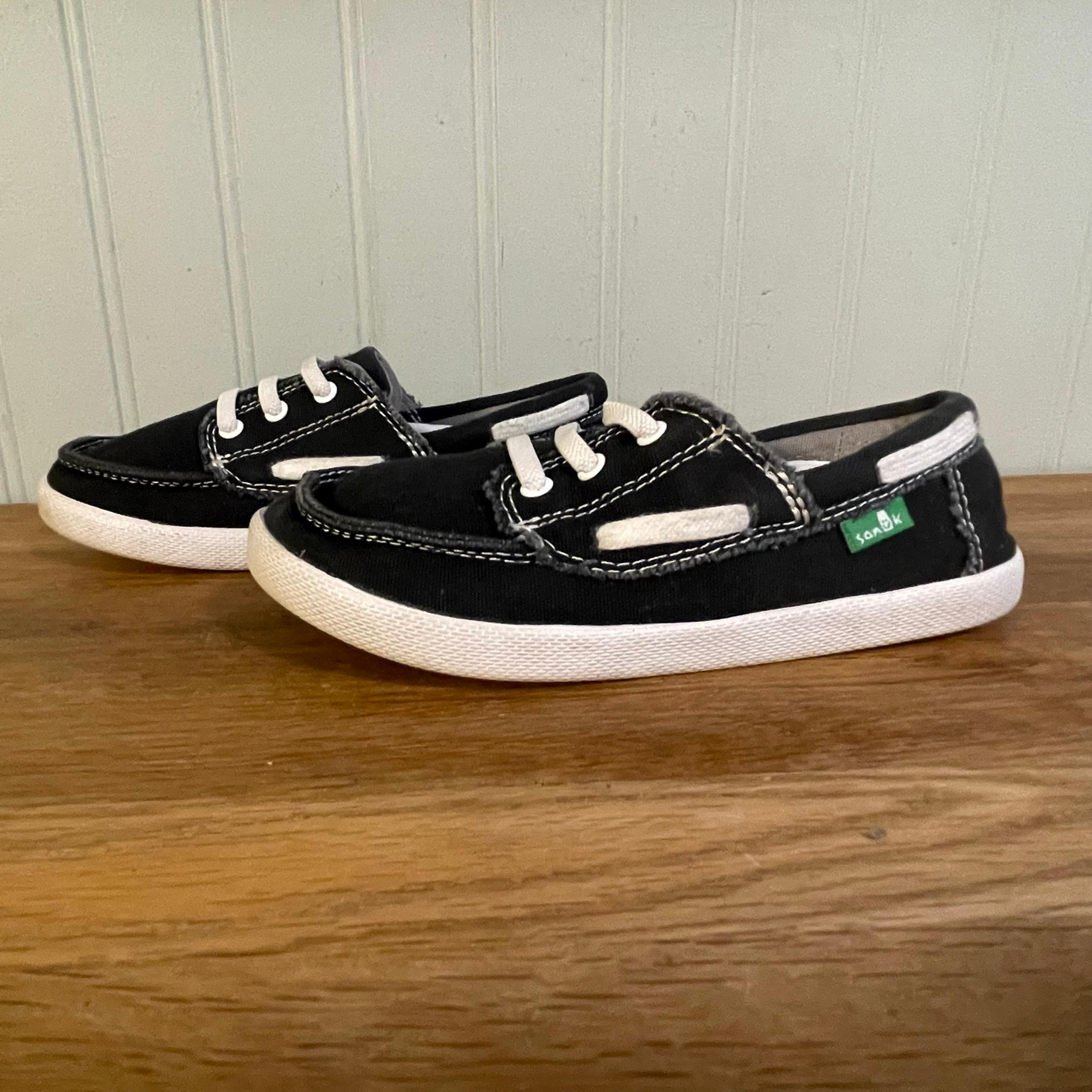 Sanuk Youth “Lil Deck Hand” Boat Shoes (12)
