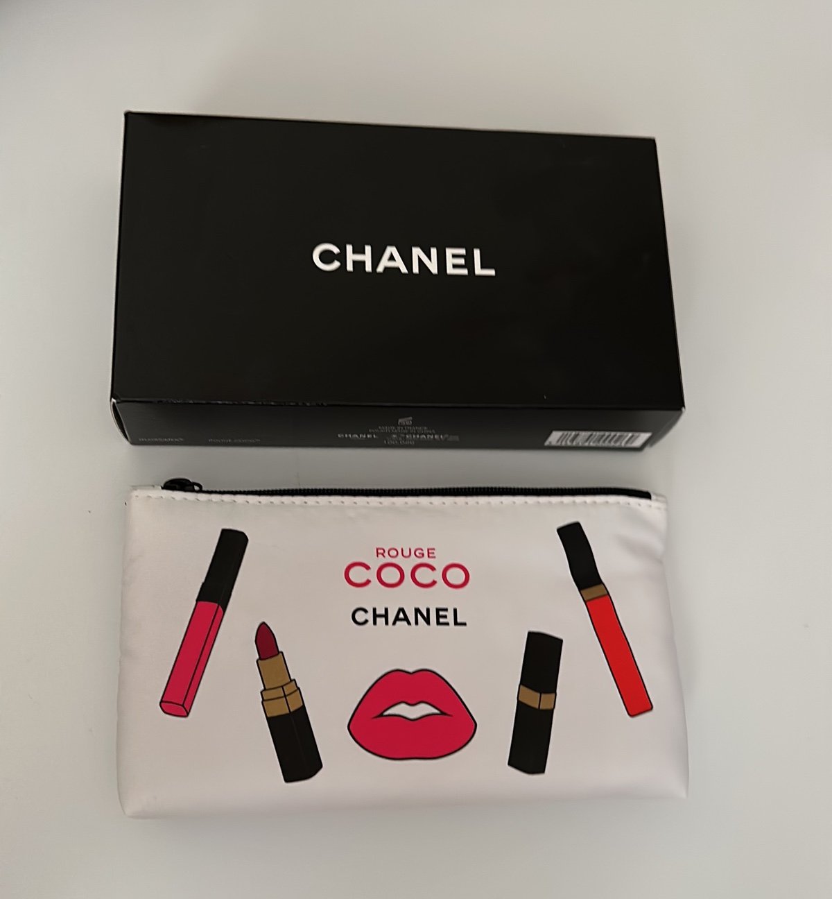 Chanel rouge coco makeup pouch