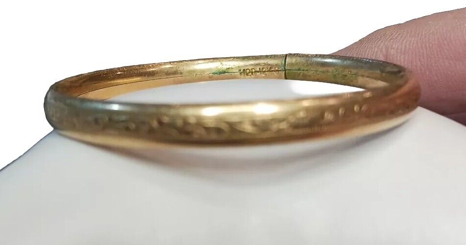 Antique Vtg 1/20 12k GF Gold Baby Child Bangle Bracelet Hinged (26)