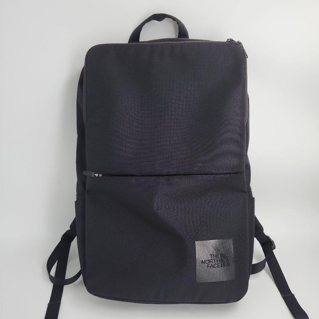 Excellent Condition! The North Face Shuttle Daypack Slim 18L - Business, Commute, Black