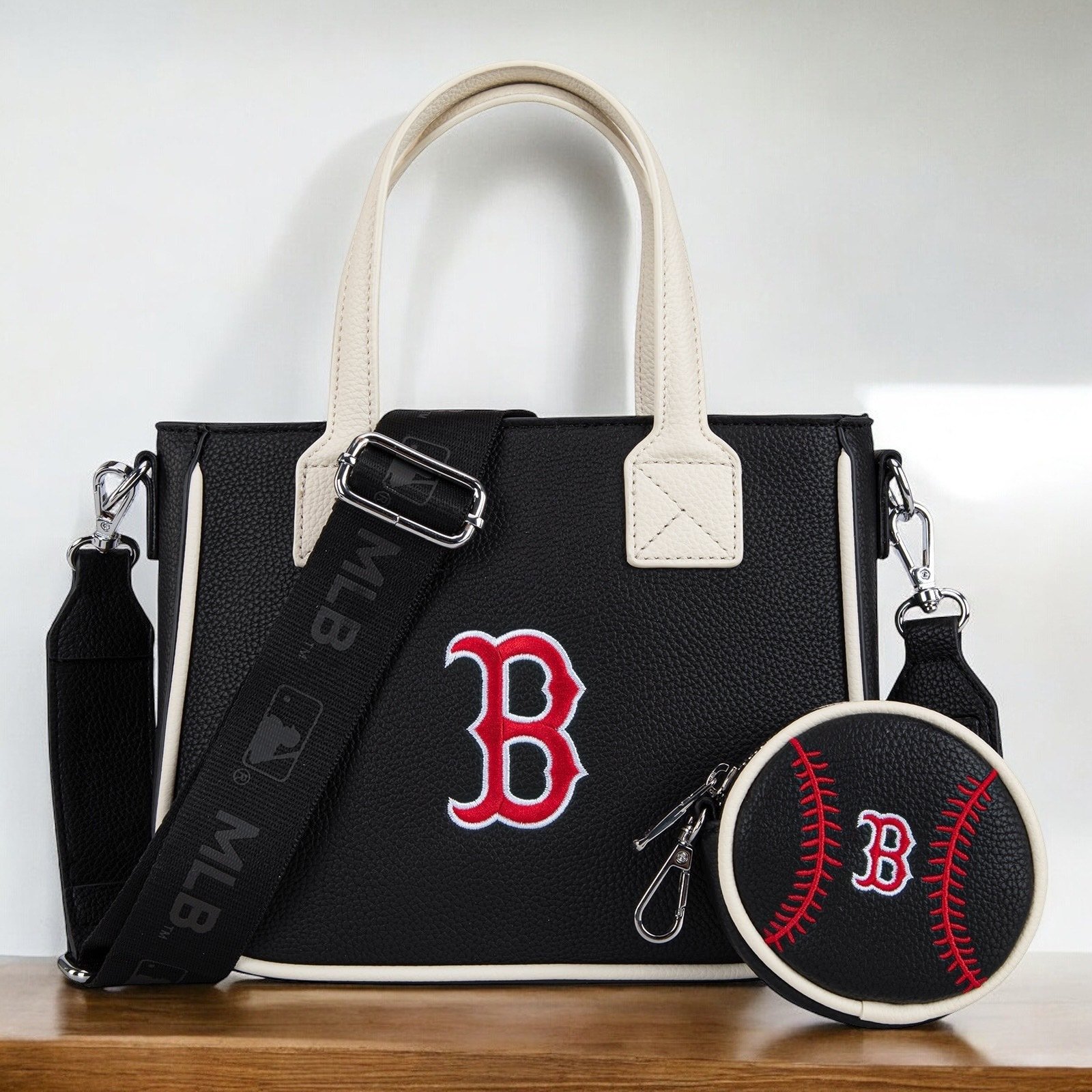 MLB Boston Red Sox Black Tote/Crossbody w/ Coin Pouch *NEW in Package*