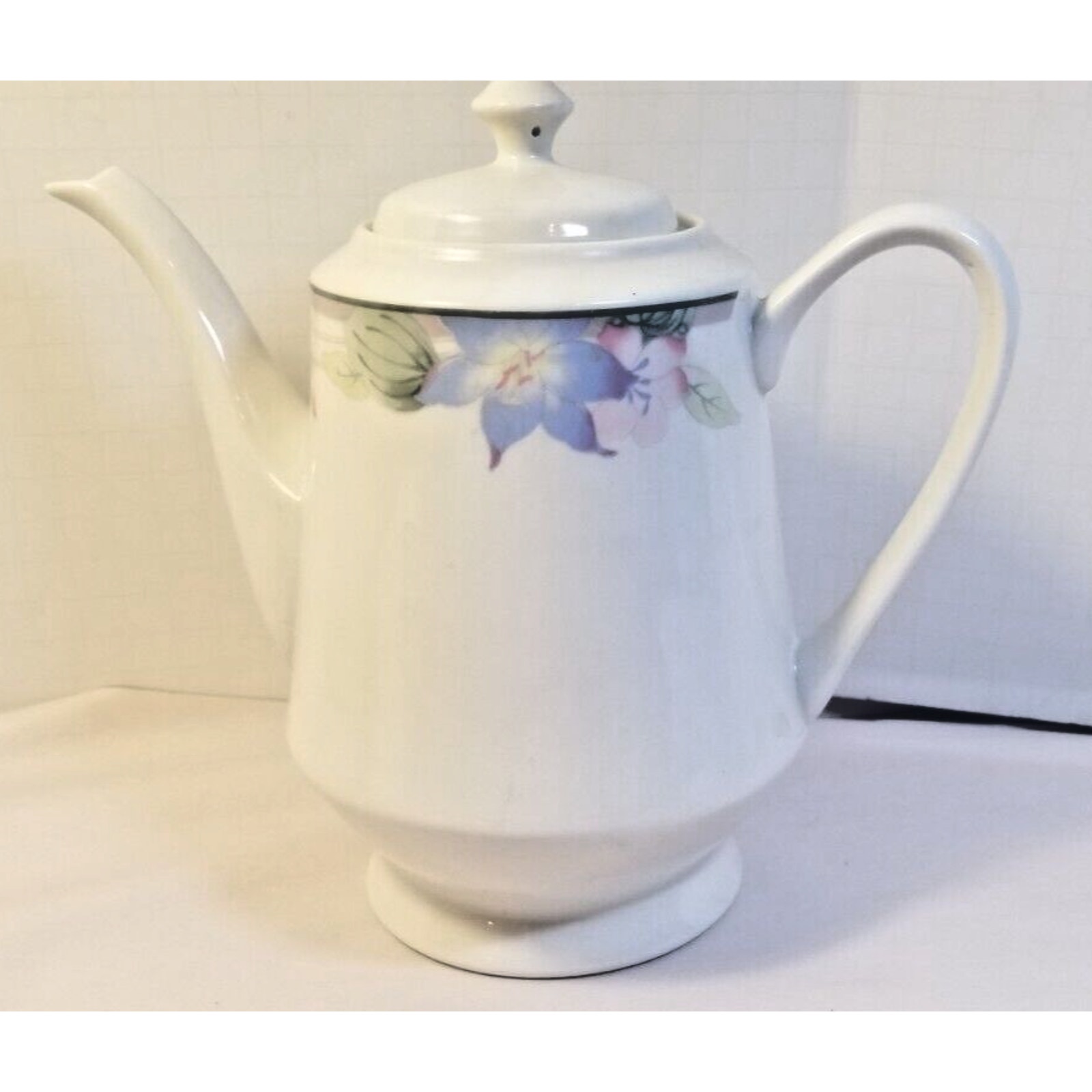 Vintage Gibson White Porcelain Ceramic Teapot/Coffee Pot Flower Trim
