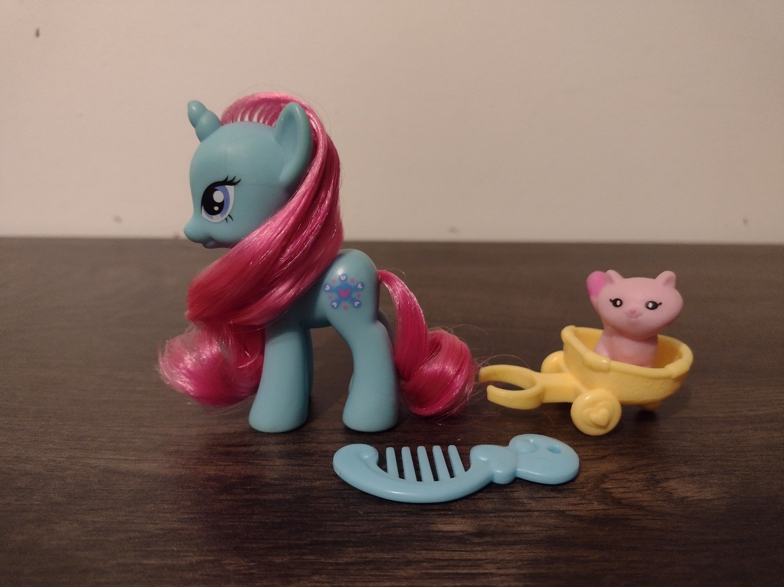 My Little Brushable Snow Catcher Pony Set