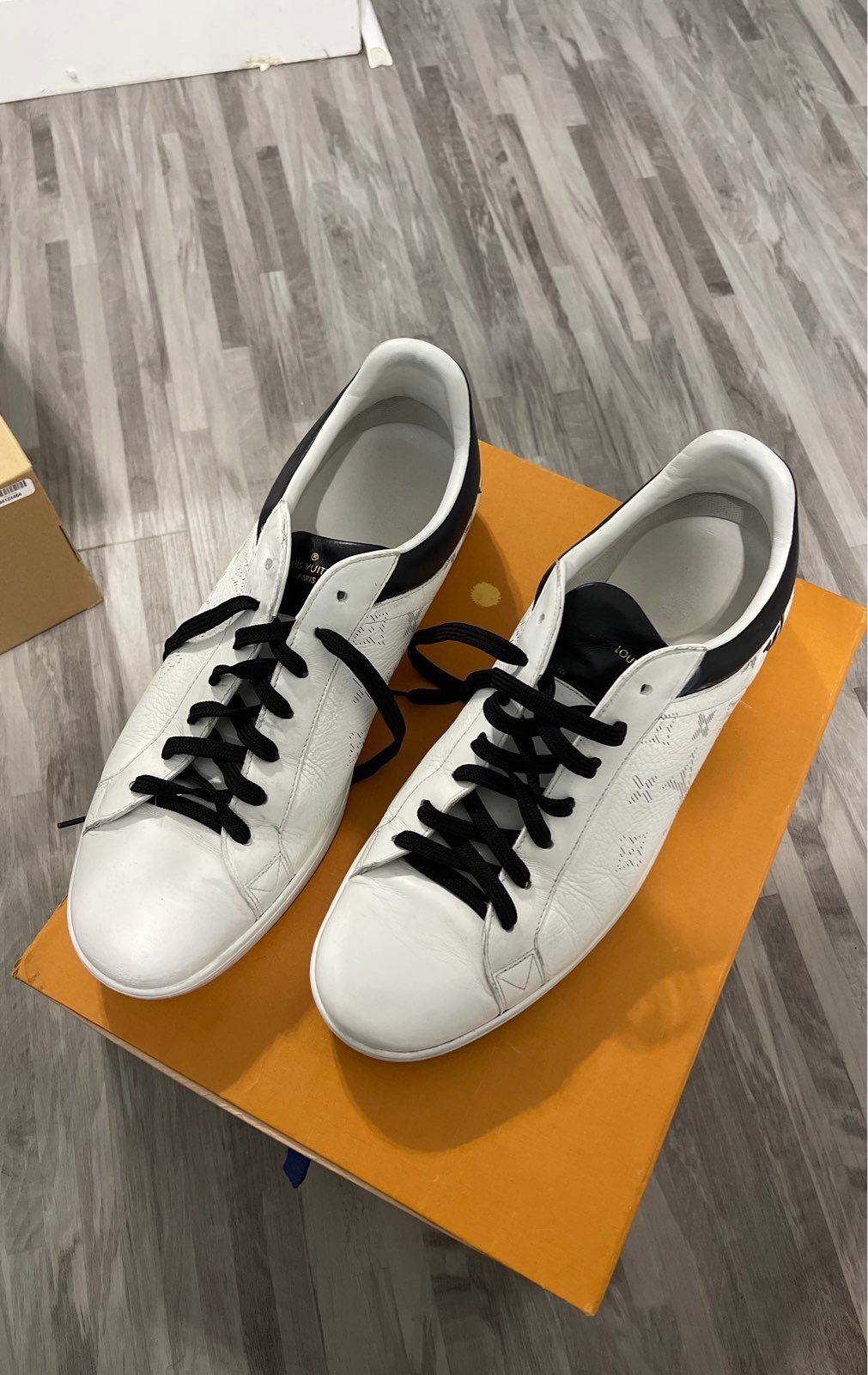 Louis Vuitton white fashion sneakers for men